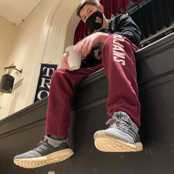 Maroon Sweats Thumbnail